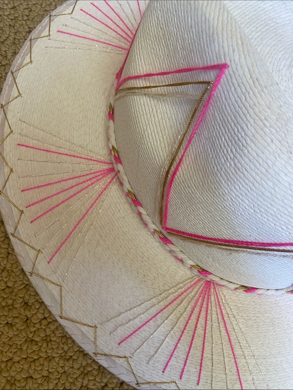 Corazon hat - Picture 8 of 8
